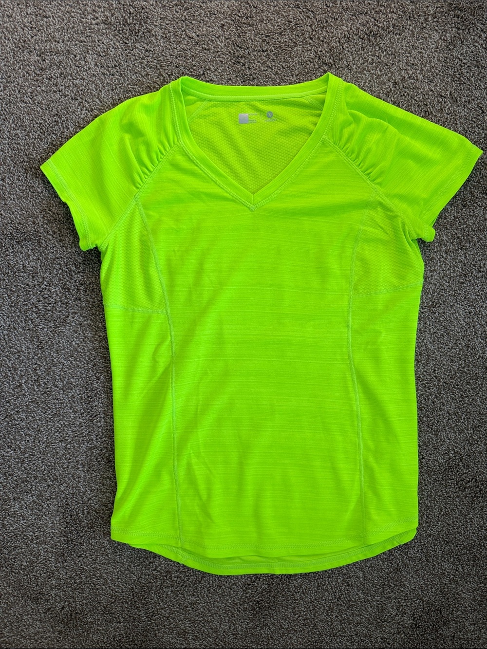 Xersion Neon Green V-Neck Short Sleeve Performance Tee